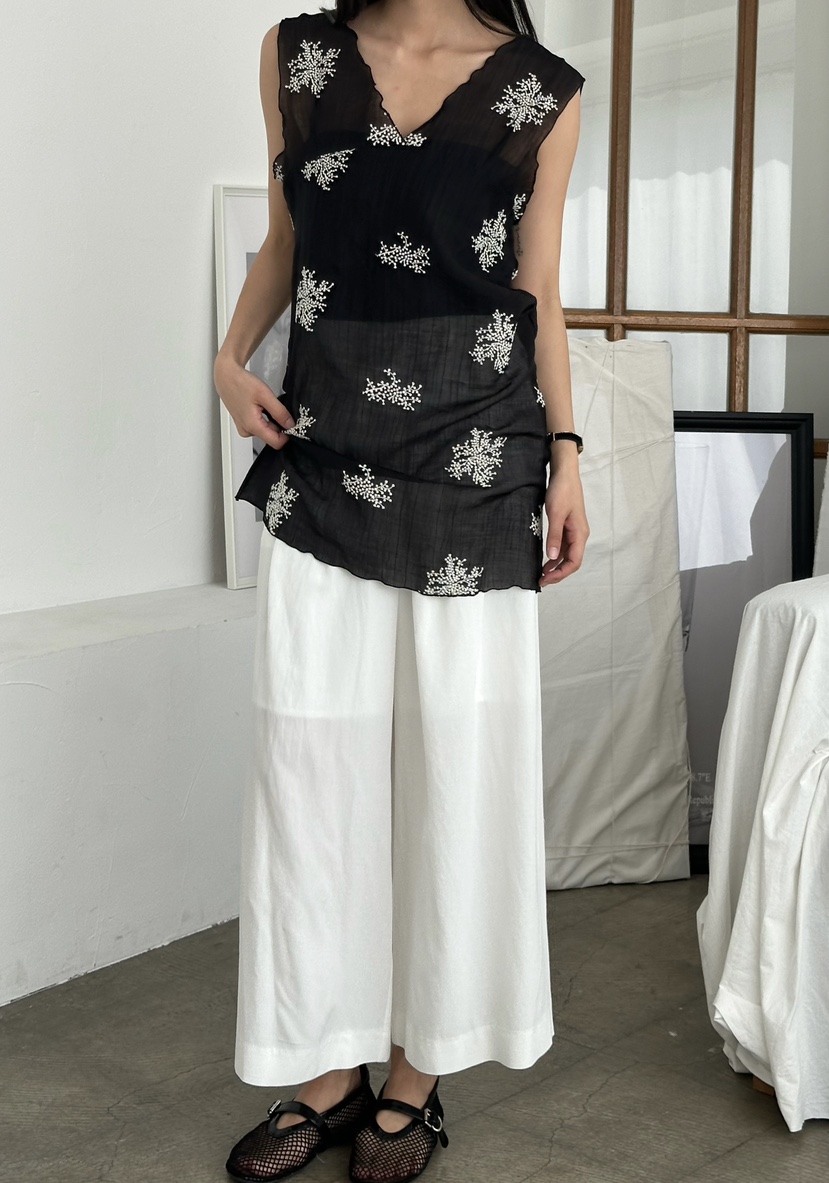 LE VASE東大門直郵女裝新款推薦真品26春夏吊帶背心不含內搭LE VASE吊帶/背心圖色1