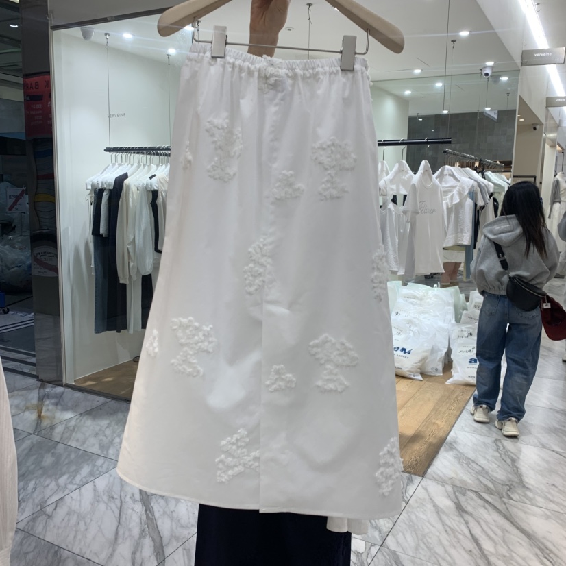 VELVET UNDERGROUND韓國東大門代購女士新款熱賣半身裙中短裙刺繡棉VELVET UNDERGROUND半身裙/中短裙