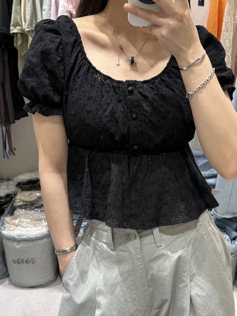 SHIRRING韓國東大門代購女裝新品推薦熱賣人氣襯衫蕾絲衫SHIRRING襯衫/蕾絲衫