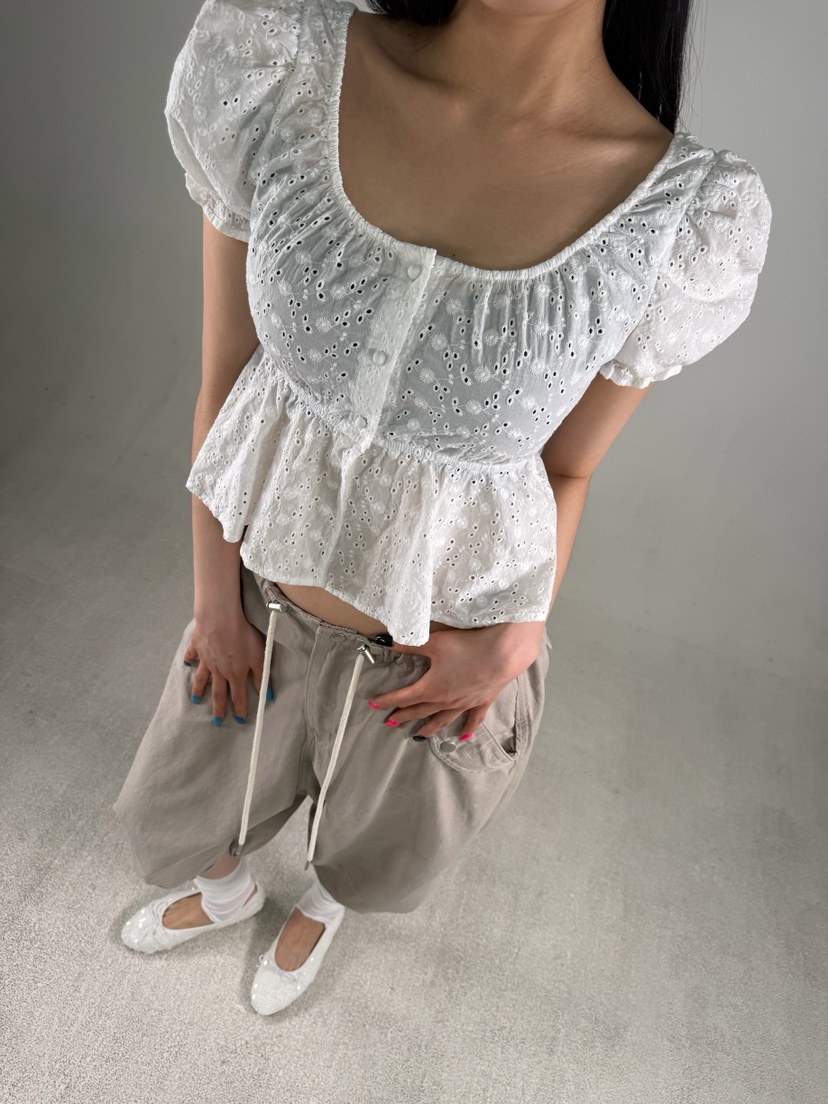 SHIRRING韓國東大門代購女裝新品推薦熱賣人氣襯衫蕾絲衫SHIRRING襯衫/蕾絲衫