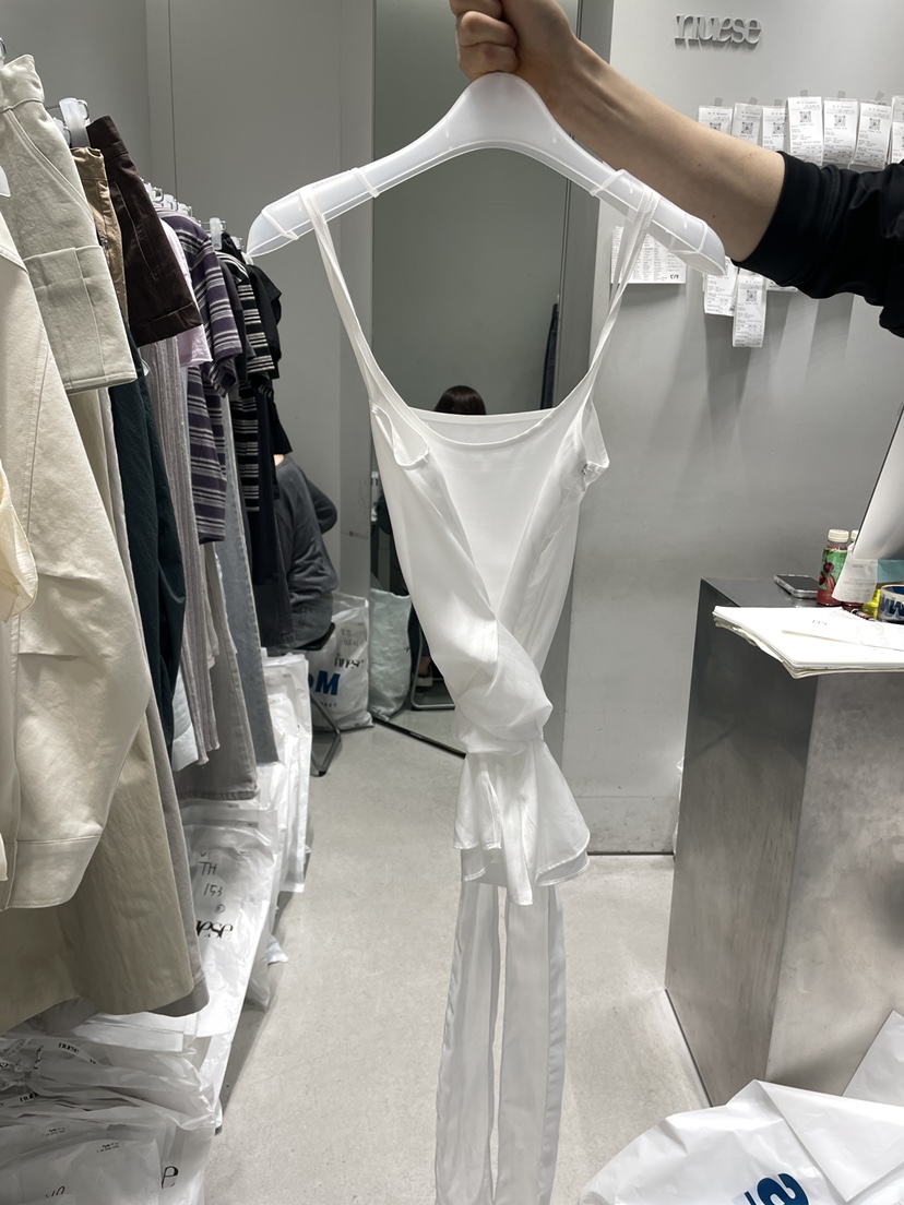 NUESE韓國東大門代購女裝新品時尚休閑職業26春夏吊帶背心NUESE吊帶/背心