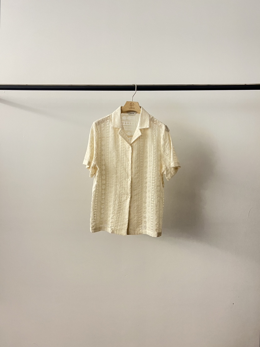 LOGON東大門實拍韓國女士新品26夏季職業休閑襯衫蕾絲衫刺繡LOGON襯衫/蕾絲衫圖色2