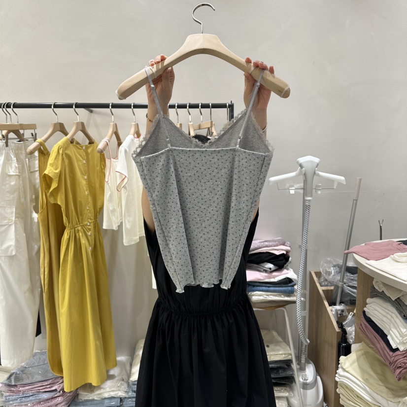 AURA韓國代購女士新品休閑職業推薦人氣26夏季吊帶背心蕾絲Au ra吊帶/背心