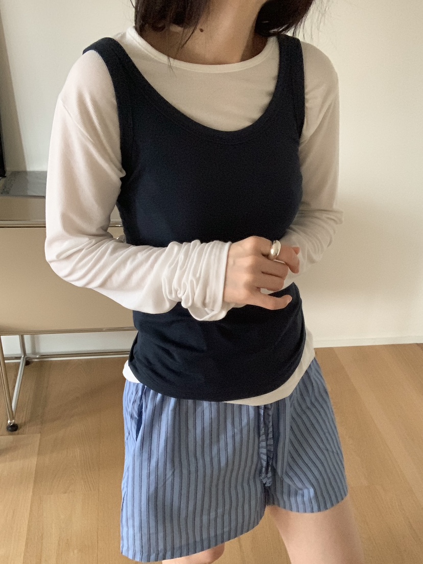 PLANTS ON GRAY韓國代購女裝新品推薦吊帶背心不含內搭人造絲羅紋PLANTS ON GRAY吊帶/背心