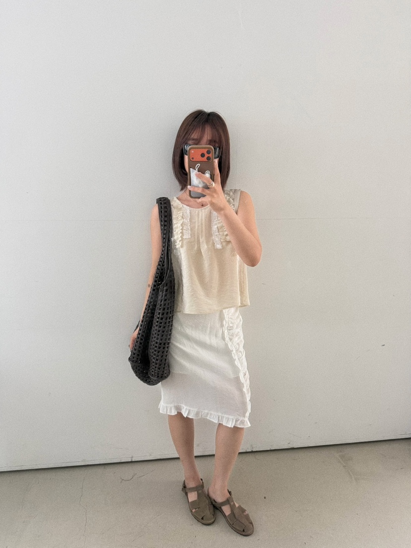 OLI SEOUL韓國東大門直郵女裝新款職業26春夏熱賣吊帶背心OLI SEOUL吊帶/背心