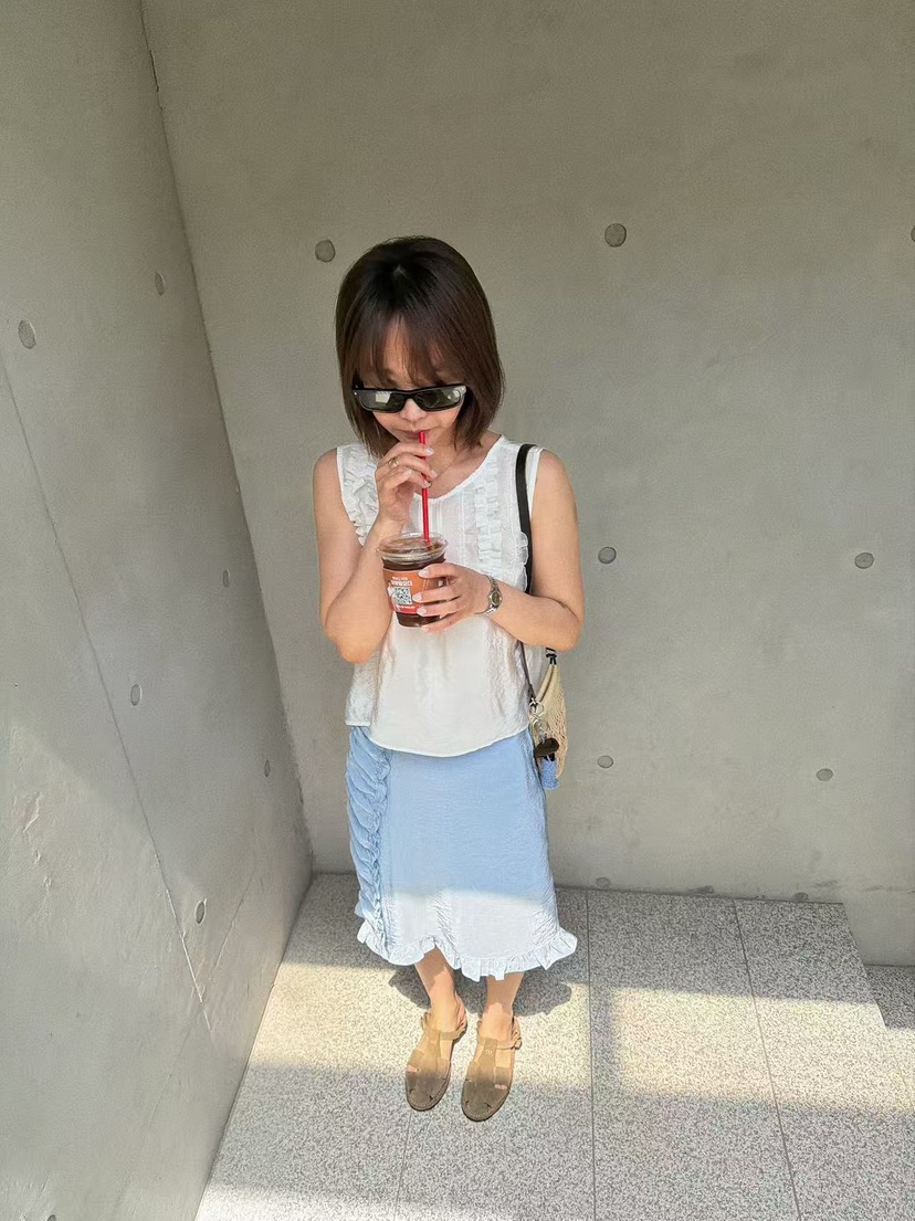 OLI SEOUL韓國東大門直郵女裝新款職業26春夏熱賣吊帶背心OLI SEOUL吊帶/背心