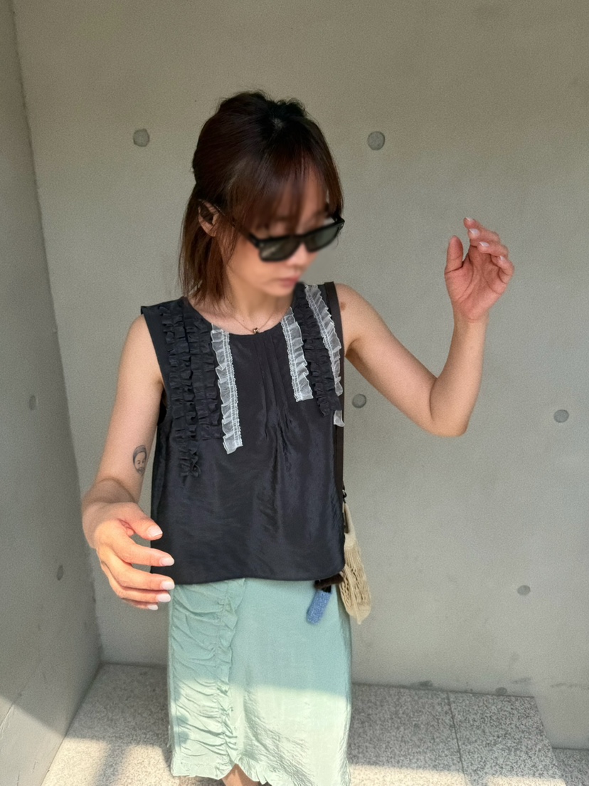 OLI SEOUL韓國東大門直郵女裝新款職業26春夏熱賣吊帶背心OLI SEOUL吊帶/背心