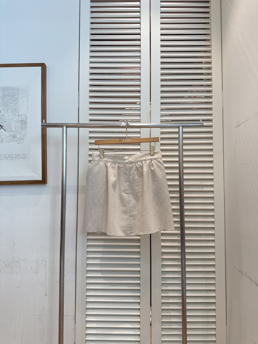 FAVE-L韓國東大門代購女裝新品熱賣26春夏人氣26夏季短裙FAVE-L短裙圖色1