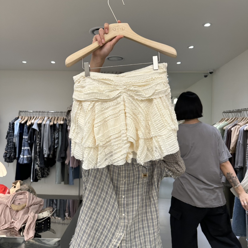 VAULT韓國東大門直郵女士新品時尚休閑26春夏熱賣短裙蕾絲VAULT短裙圖色1米色