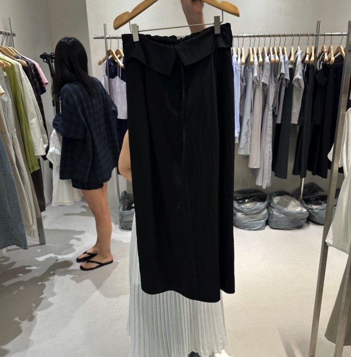 OVU韓國直郵女裝新品休閑26夏季26春夏熱賣職業時尚人氣長裙OVU長裙圖色2