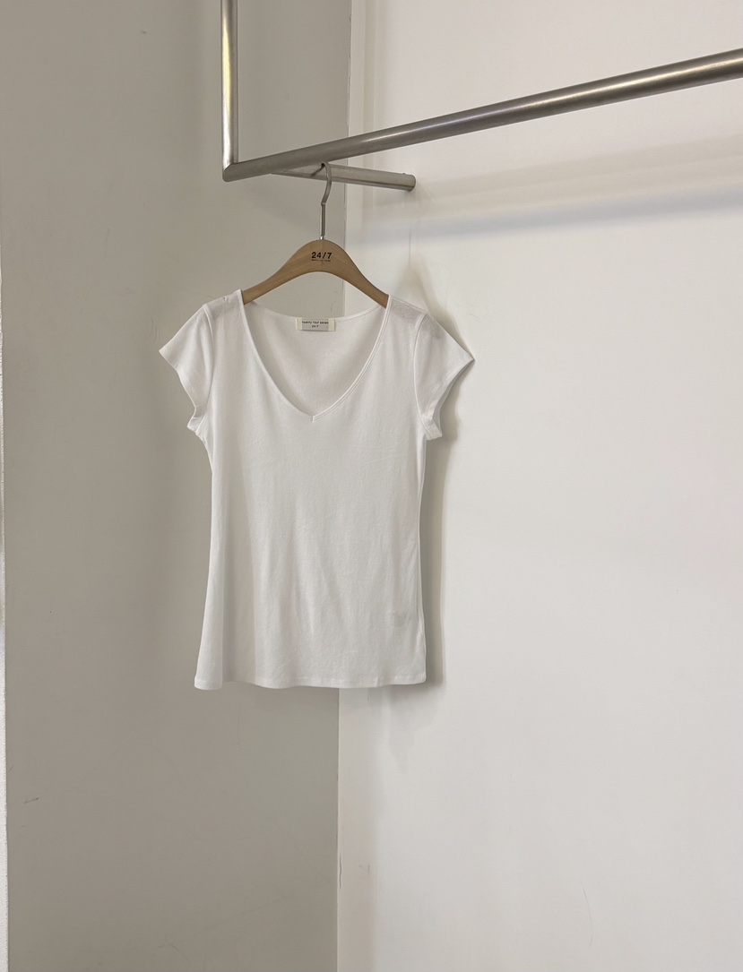 TWENTY FOUR SEVEN24-7韓國東大門直郵女裝新品26夏季T恤V領深VTEWNTY FOUR SEVEN24-7T恤圖色1