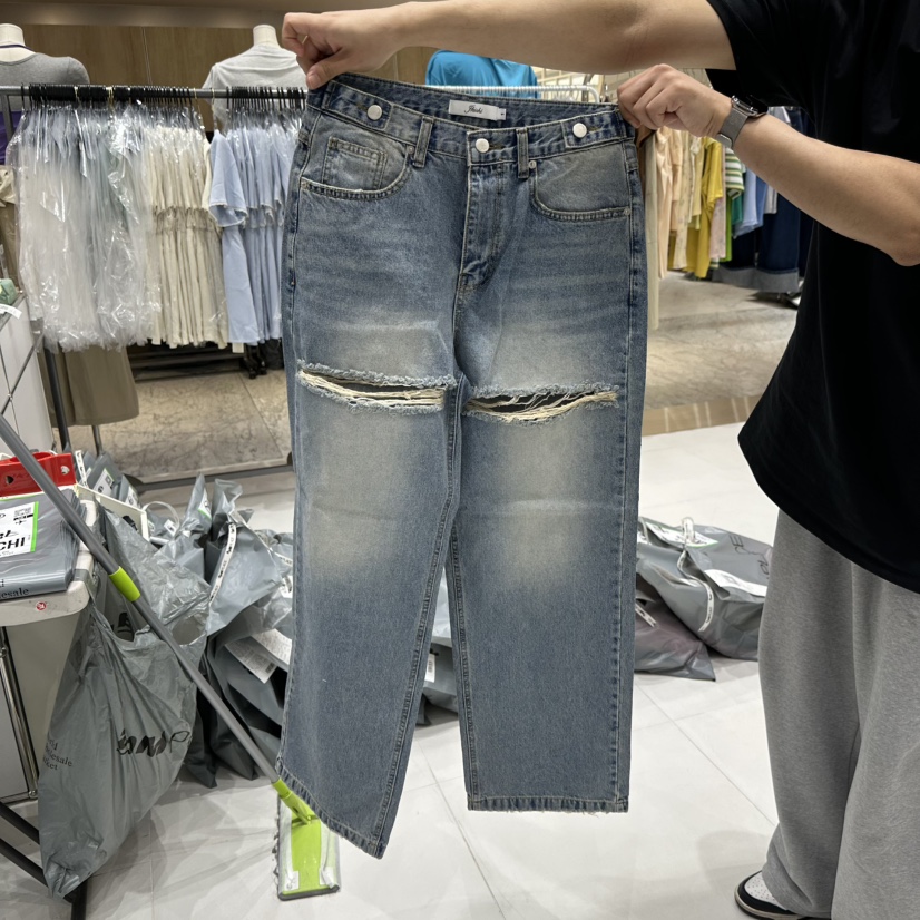 JKICHI韓國直郵實拍女裝新款時尚26春夏熱賣職業牛仔褲破洞JKICHI牛仔褲圖色1