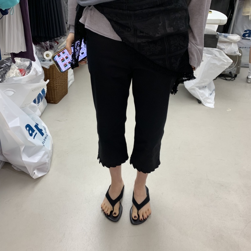 SOLD OUT韓國直郵女裝新款時尚職業推薦短褲七分褲荷葉邊SOLD OUT短褲圖色2