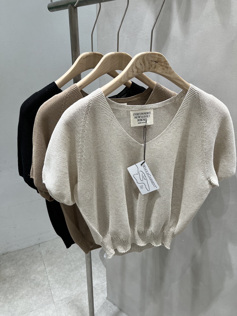 EVERCOMMERCE METICULOUSLY DESIGNED韓國代購女裝新品人氣針織衫EVERCOMMERCE METICULOUSLY DESIGNED針織衫
