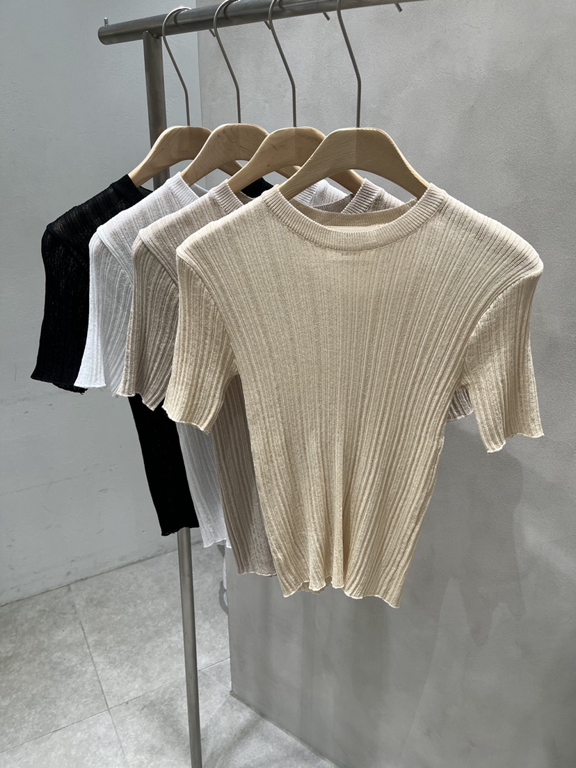 EVERCOMMERCE METICULOUSLY DESIGNED韓國代購女裝新款人氣針織衫EVERCOMMERCE METICULOUSLY DESIGNED針織衫