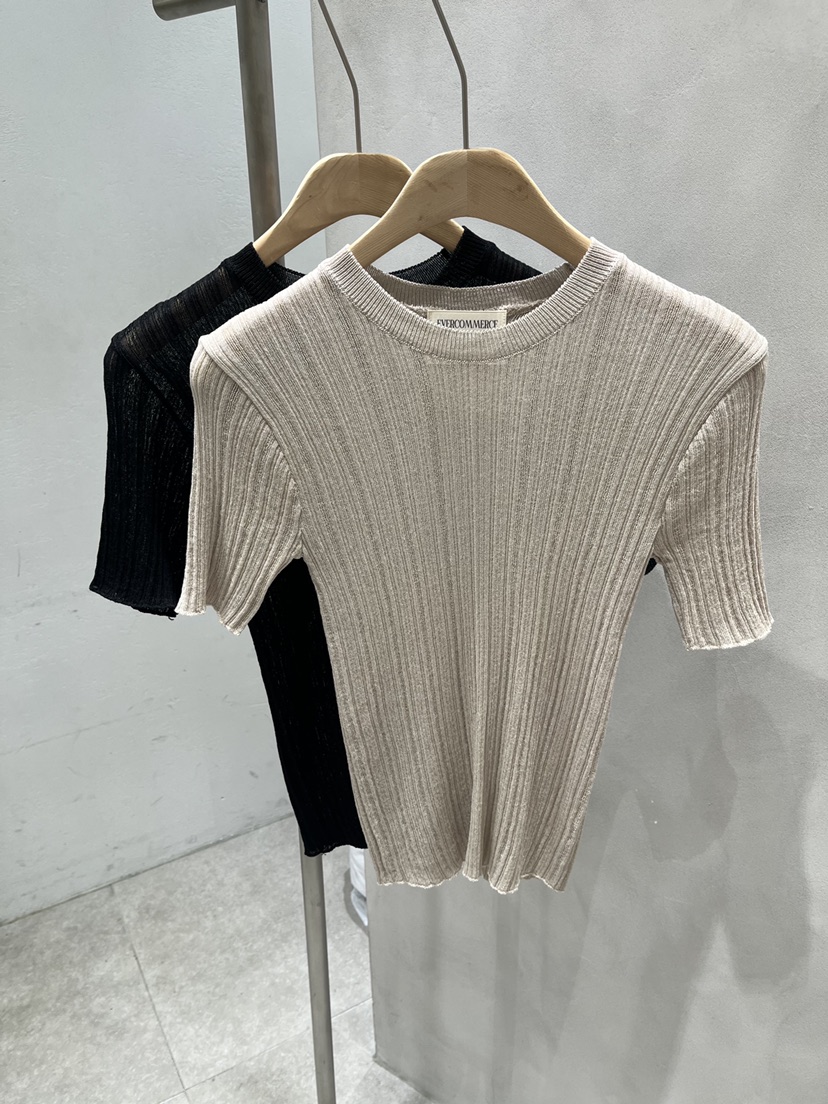 EVERCOMMERCE METICULOUSLY DESIGNED韓國代購女裝新款人氣針織衫EVERCOMMERCE METICULOUSLY DESIGNED針織衫