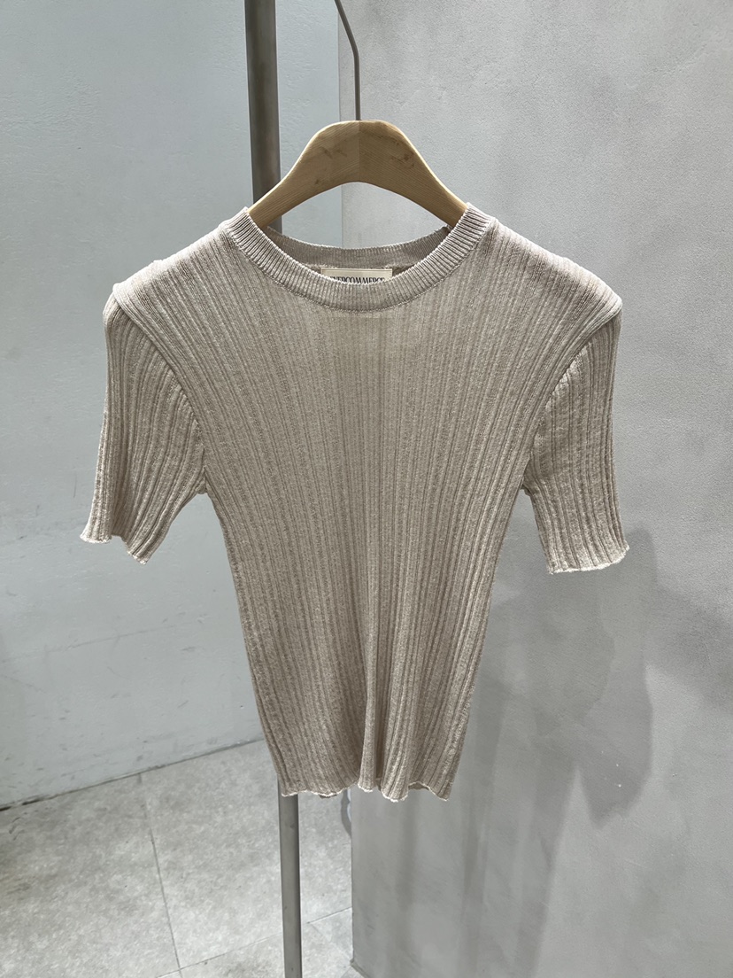 EVERCOMMERCE METICULOUSLY DESIGNED韓國代購女裝新款人氣針織衫EVERCOMMERCE METICULOUSLY DESIGNED針織衫圖色2