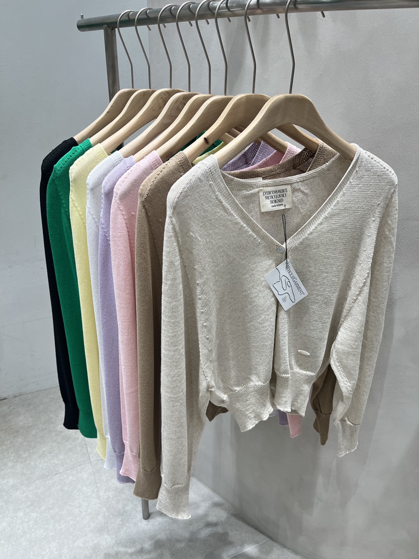 EVERCOMMERCE METICULOUSLY DESIGNED東大門實拍韓國女士新品時尚針織衫EVERCOMMERCE METICULOUSLY DESIGNED針織衫