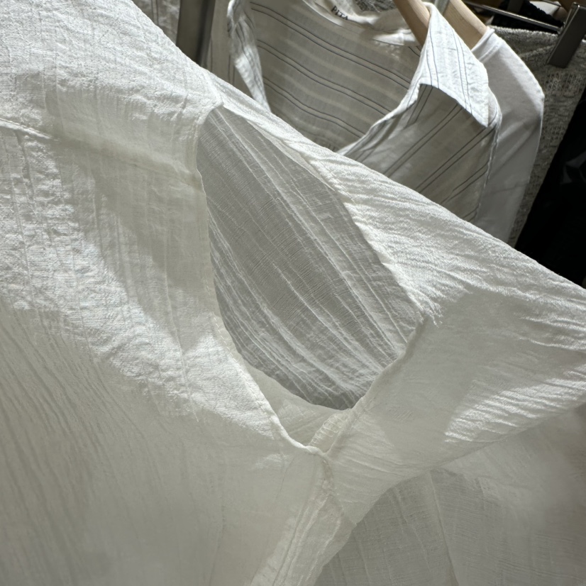 PITA/THEVERLIN韓國直郵實拍女裝新品休閑襯衫蕾絲衫開衩PITA/THEVERLIN襯衫/蕾絲衫