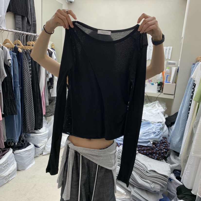 BREEZE韓國東大門直郵女裝新款人氣職業熱賣休閑時尚長袖T恤BREEZE長袖T恤圖色2