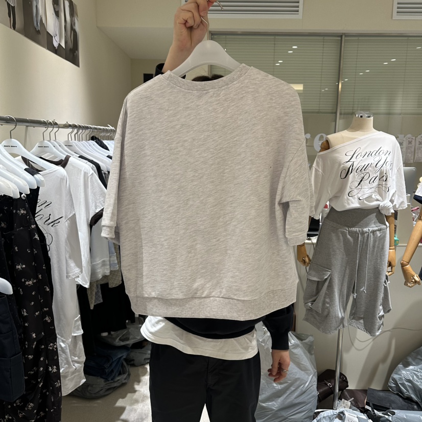 MOREMORE韓國直郵女士新品人氣26春夏熱賣職業26夏季衛衣more more衛衣