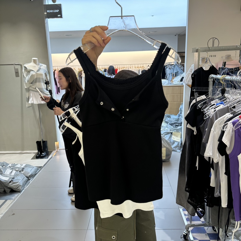 AMOUR東大門實拍韓國女裝新品人氣吊帶背心假兩件蕾絲雙層AMOUR吊帶/背心圖色2