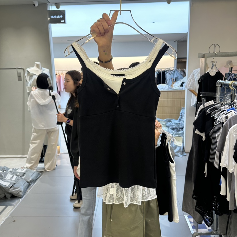 AMOUR東大門實拍韓國女裝新品人氣吊帶背心假兩件蕾絲雙層AMOUR吊帶/背心圖色3