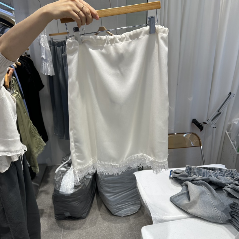 ELAN韓國直郵女士新品職業推薦休閑半身裙中短裙蕾絲緞面ELAN半身裙/中短裙