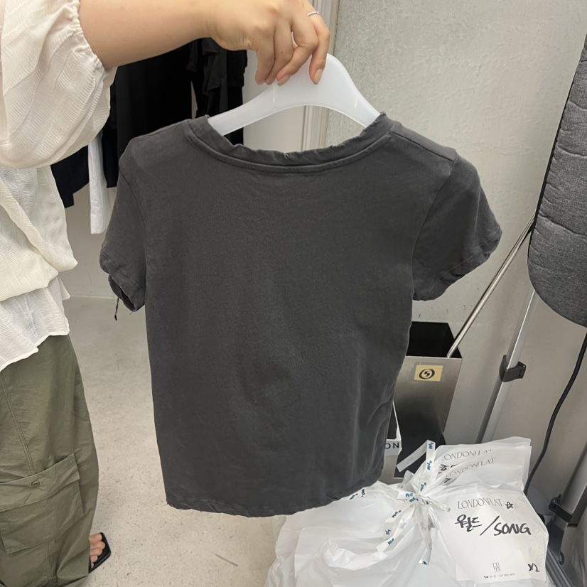 LONDON FLAT韓國直郵實拍女士新品26春夏26夏季熱賣時尚T恤LONDON FLATT恤