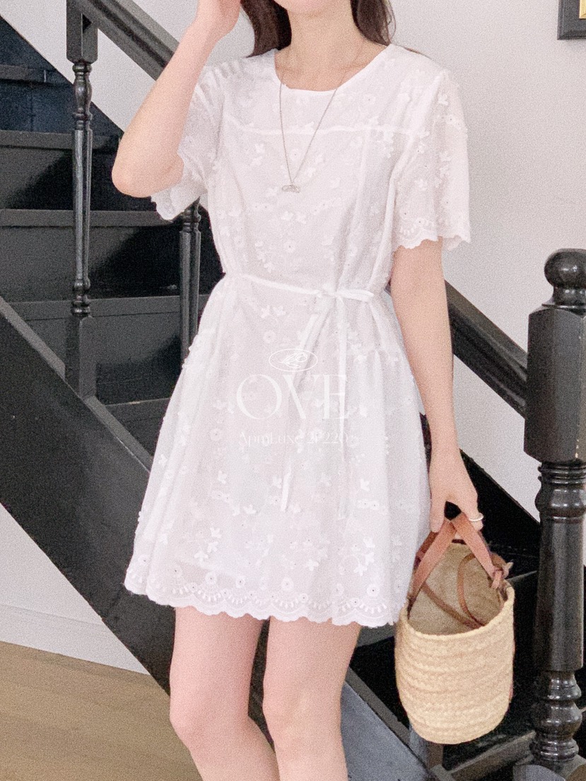 OVE韓國直郵女士新款時尚熱賣26夏季推薦職業連衣裙含腰繩OVE連衣裙
