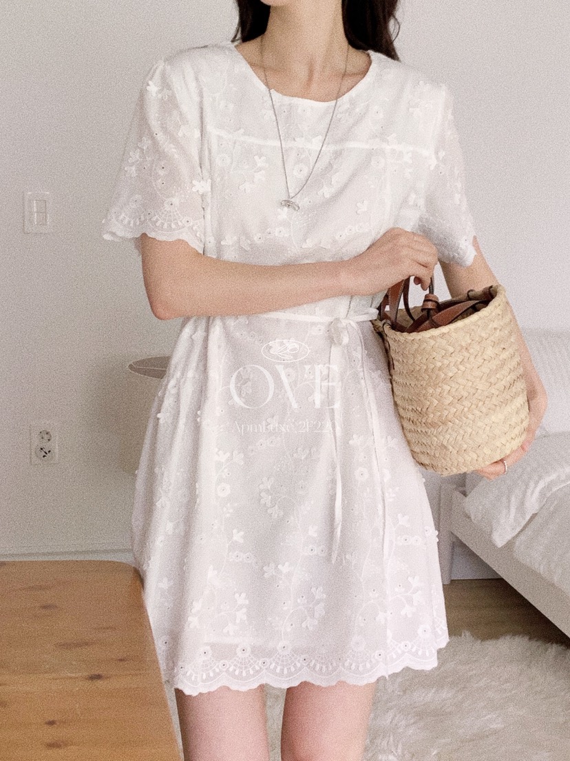 OVE韓國直郵女士新款時尚熱賣26夏季推薦職業連衣裙含腰繩OVE連衣裙