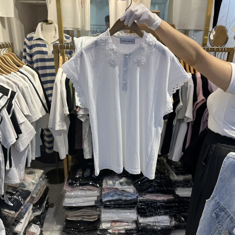 COCO HOLIC韓國直郵實拍女裝新品時尚人氣休閑26夏季T恤蕾絲COCO HOLICT恤圖色1