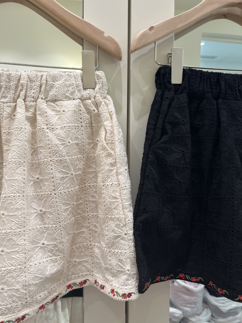 BE&amp;BE韓國東大門代購女士新品推薦人氣職業短褲繡花BE&be短褲