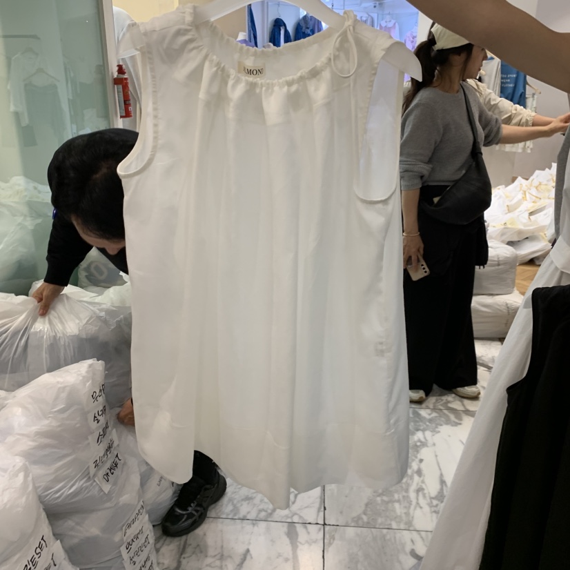 ALMOND韓國東大門直郵女士新款26夏季26春夏人氣襯衫蕾絲衫ALMOND襯衫/蕾絲衫圖色2