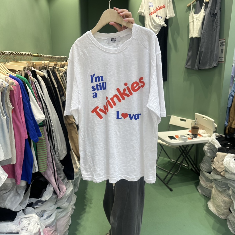 ROMANTIC NEWYORK韓國東大門代購女裝新品熱賣26夏季T恤ROMANTIC NEWYORKT恤圖色1