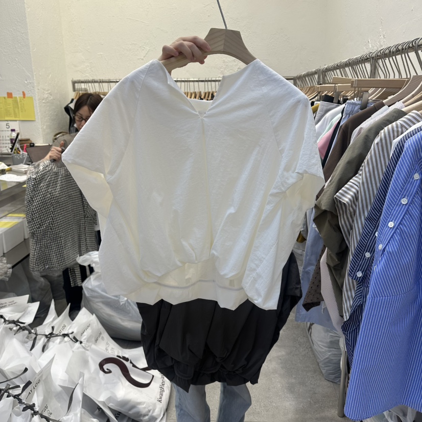 DA YLOG韓國直郵女裝新品26夏季熱賣時尚襯衫蕾絲衫V領開衩DA YLOG襯衫/蕾絲衫圖色1