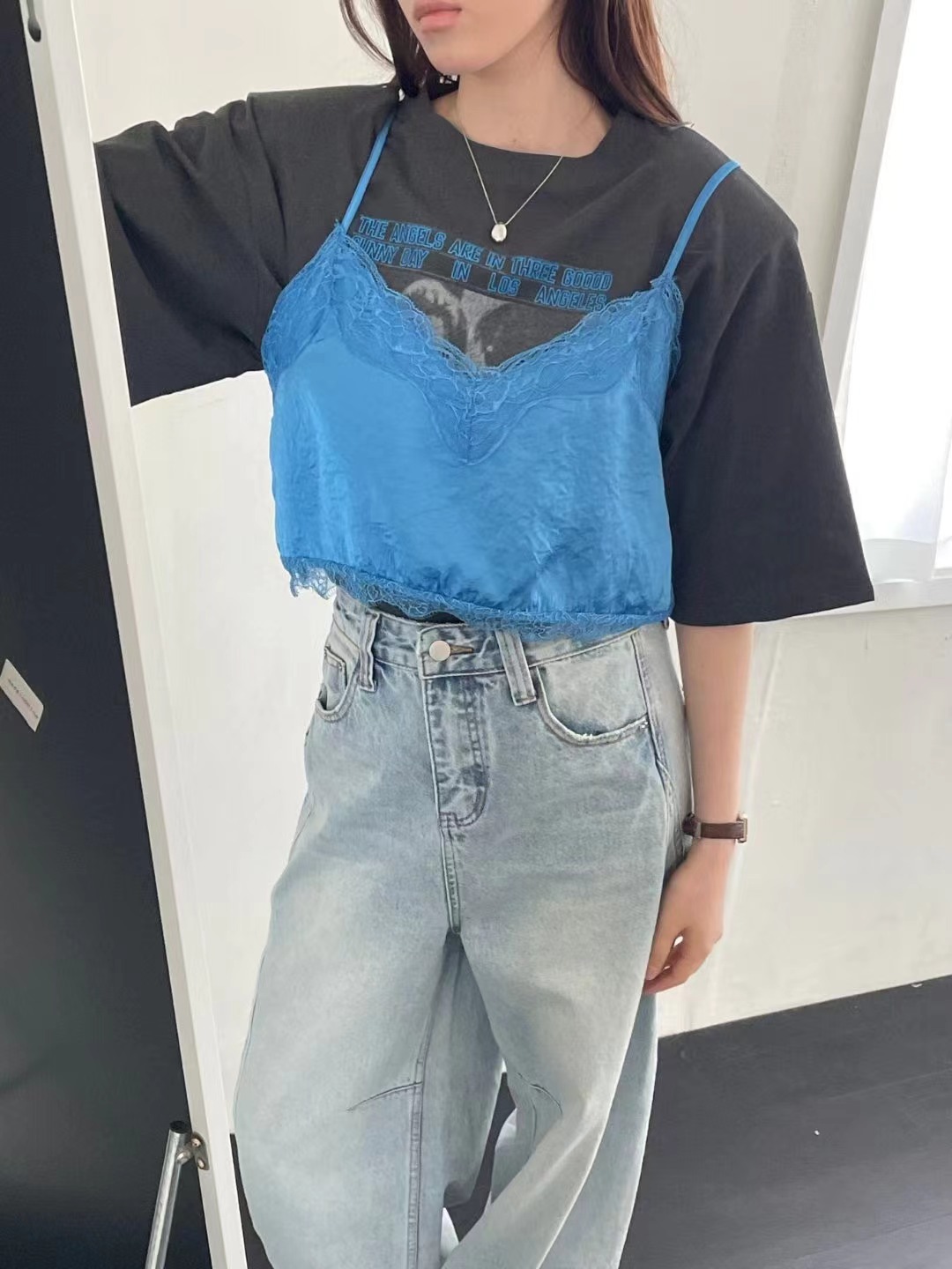 GGAEBI韓國東大門代購女裝新品26春夏吊帶背心不含內搭緞面GGAEBI吊帶/背心圖色1