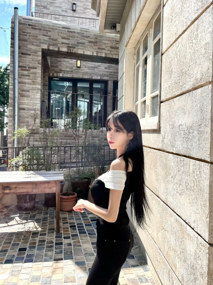 HIGH HEELS韓國直郵女士新款26春夏時尚人氣襯衫蕾絲衫絲帶HIGH HEELS襯衫/蕾絲衫