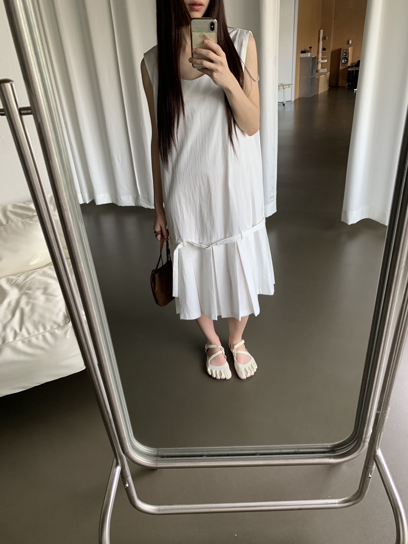 LOGARDEN韓國直郵女裝新品時尚熱賣休閑推薦26春夏連衣裙腰帶LO GARDEN連衣裙