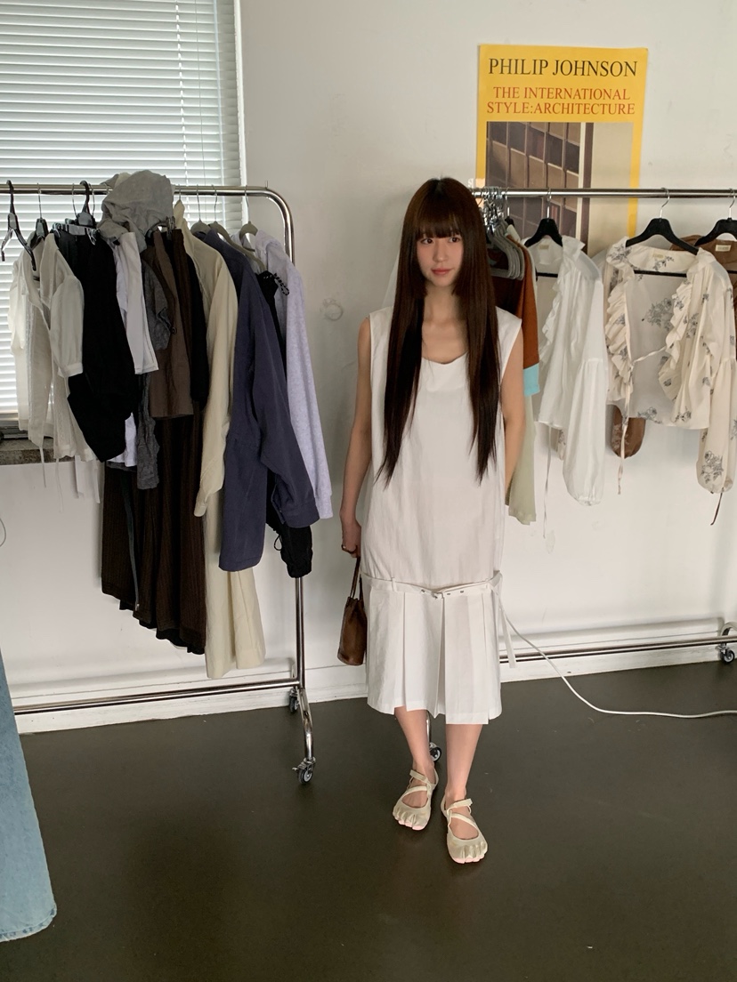 LOGARDEN韓國直郵女裝新品時尚熱賣休閑推薦26春夏連衣裙腰帶LO GARDEN連衣裙圖色2