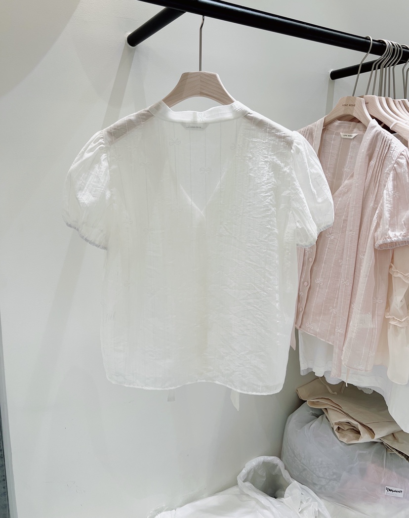 LOVE ROSIE韓國直郵女裝新品人氣26夏季時尚職業襯衫蕾絲衫LOVE ROSIE襯衫/蕾絲衫