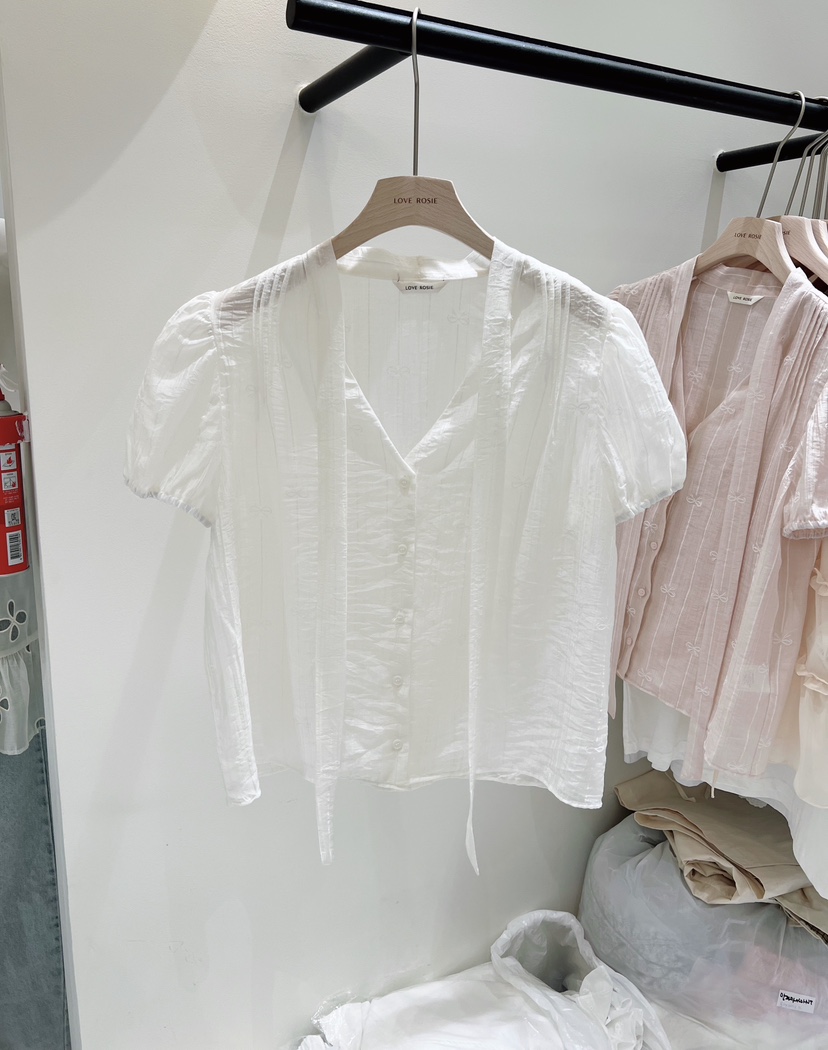 LOVE ROSIE韓國直郵女裝新品人氣26夏季時尚職業襯衫蕾絲衫LOVE ROSIE襯衫/蕾絲衫圖色1