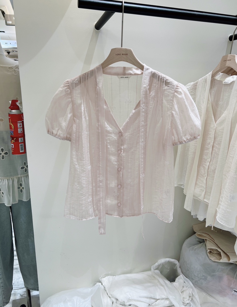LOVE ROSIE韓國直郵女裝新品人氣26夏季時尚職業襯衫蕾絲衫LOVE ROSIE襯衫/蕾絲衫圖色2