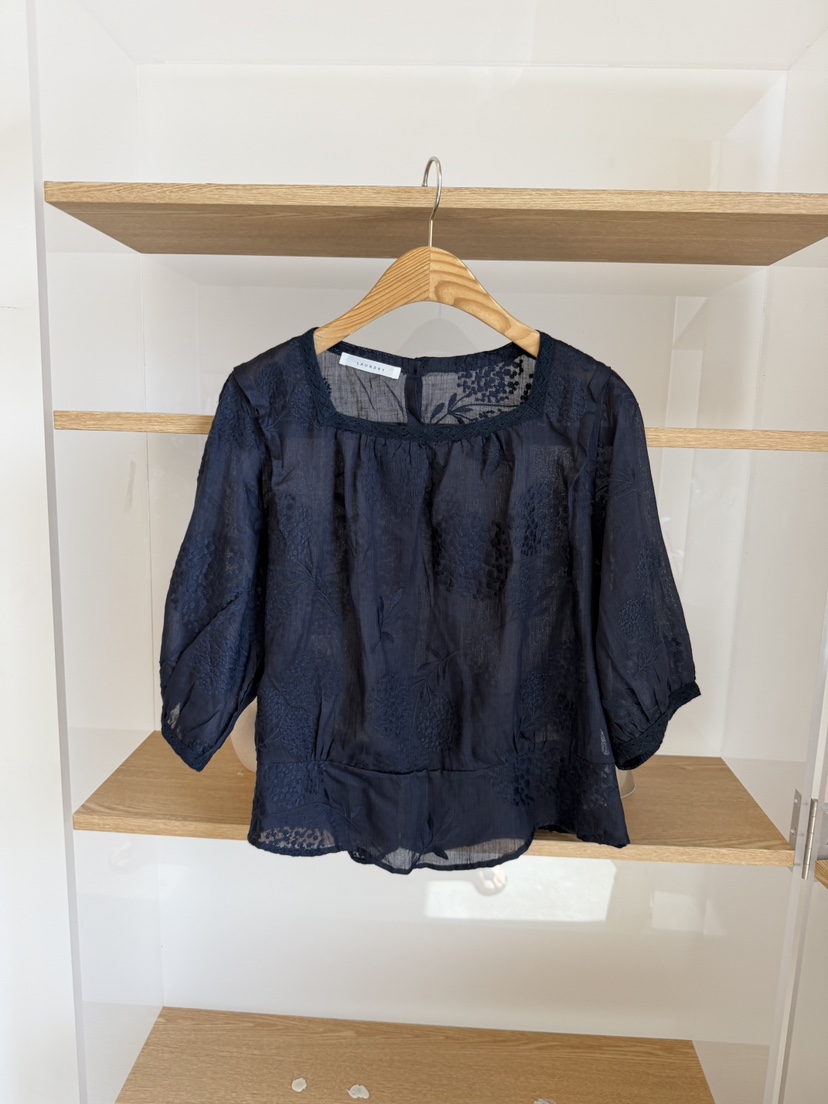 LAUNDRY韓國代購女裝新款推薦熱賣職業26夏季襯衫蕾絲衫刺繡LAUNDRY襯衫/蕾絲衫圖色2