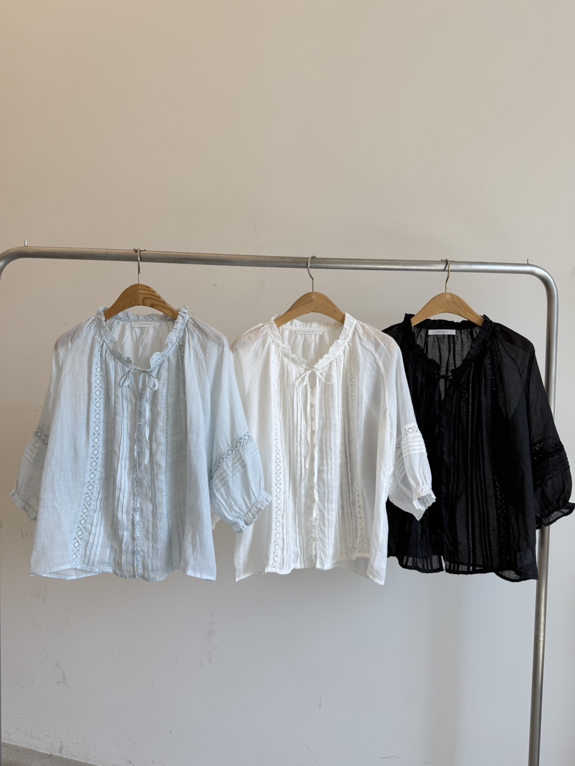 LAUNDRY韓國代購女士新品熱賣時尚人氣襯衫蕾絲衫蕾絲褶裥LAUNDRY襯衫/蕾絲衫