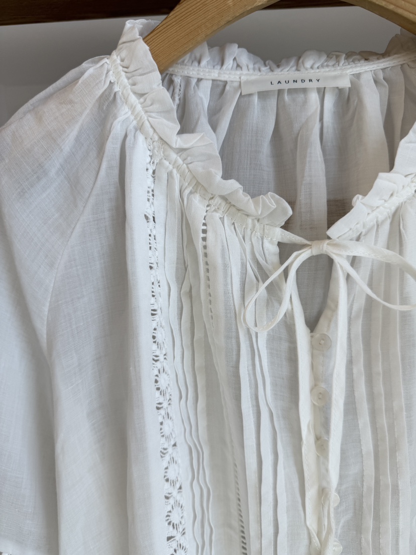 LAUNDRY韓國代購女士新品熱賣時尚人氣襯衫蕾絲衫蕾絲褶裥LAUNDRY襯衫/蕾絲衫