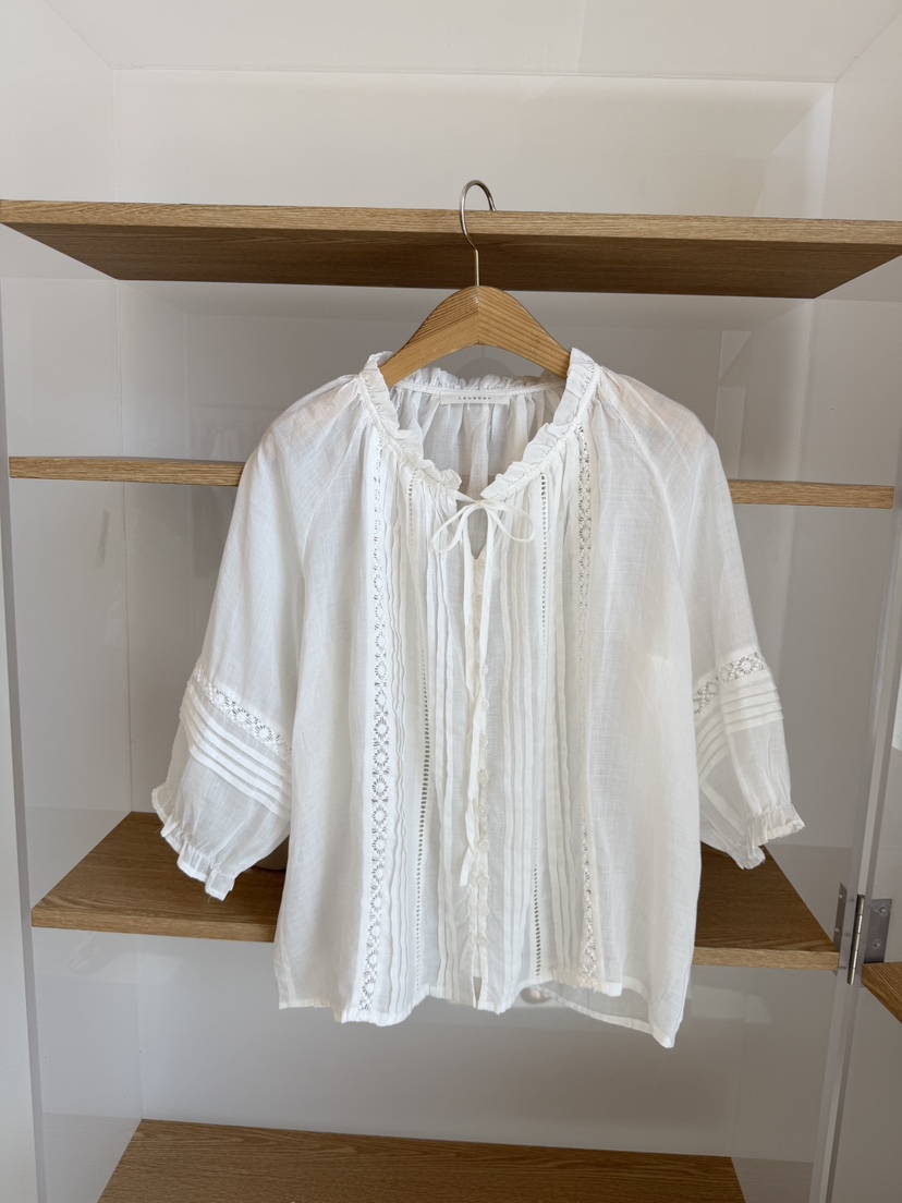 LAUNDRY韓國代購女士新品熱賣時尚人氣襯衫蕾絲衫蕾絲褶裥LAUNDRY襯衫/蕾絲衫圖色2