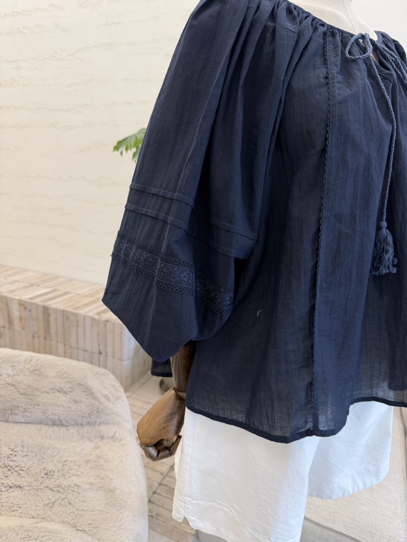 LAUNDRY韓國直郵實拍女裝新品人氣熱賣休閑襯衫蕾絲衫蕾絲LAUNDRY襯衫/蕾絲衫
