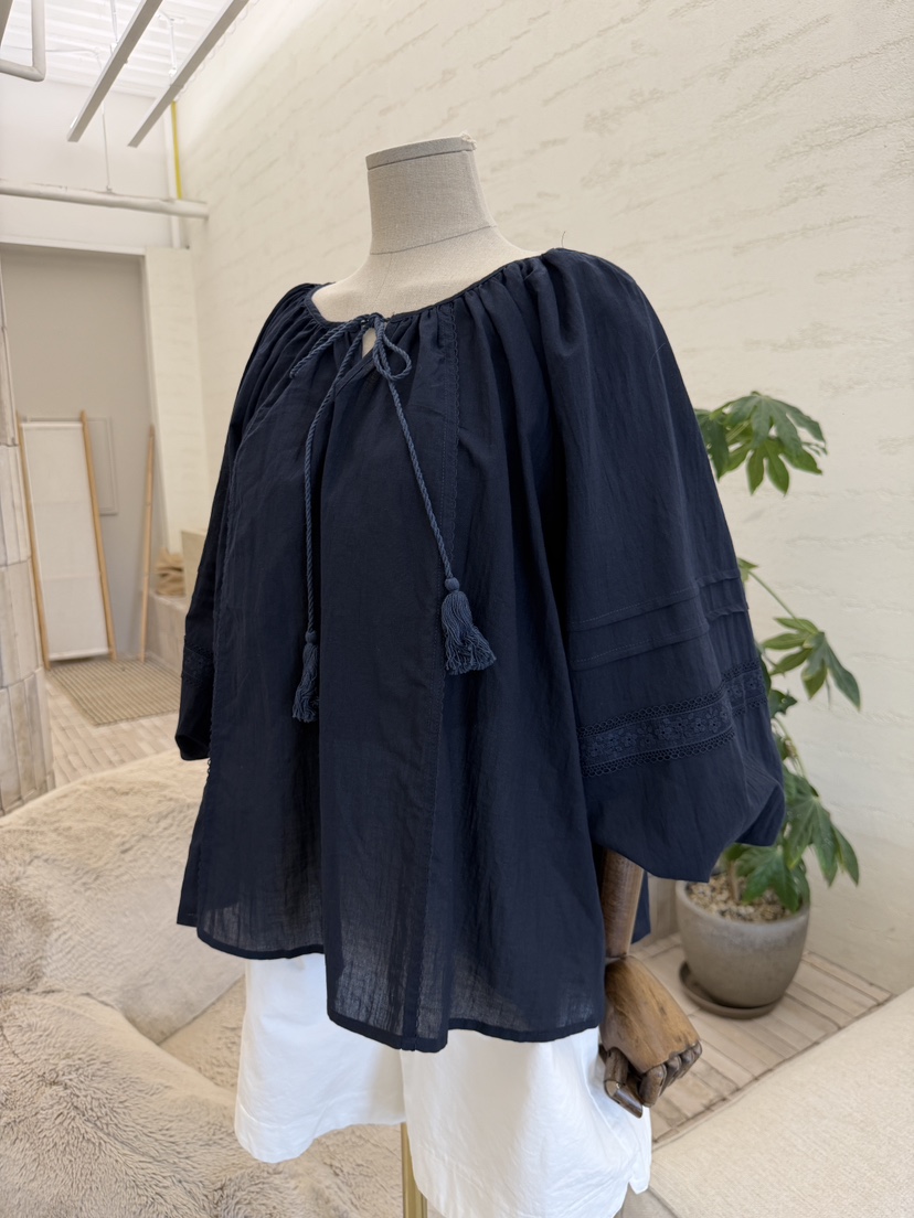 LAUNDRY韓國直郵實拍女裝新品人氣熱賣休閑襯衫蕾絲衫蕾絲LAUNDRY襯衫/蕾絲衫
