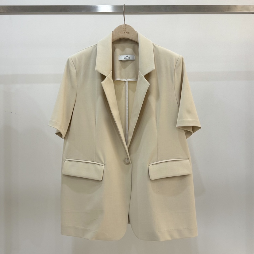 BLANC-A韓國東大門直郵女裝新品26春夏時尚26夏季推薦夾克BLANC-A夾克圖色2